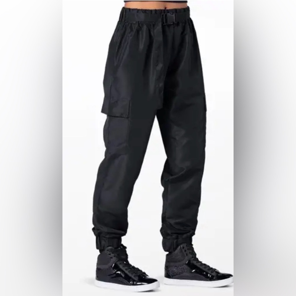New Look Black Cargo Pants - Picture 1 of 8